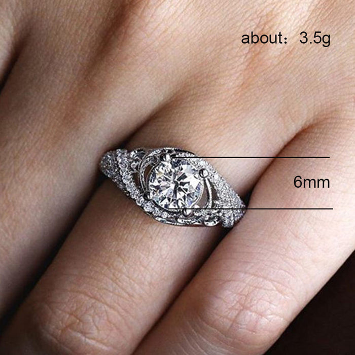 Beautiful and delicate diamond ring