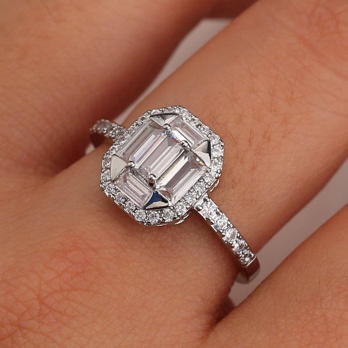 Gold-plated hollow zircon geometric women's ring