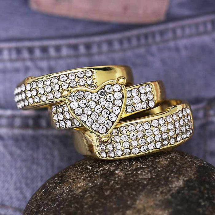 Gold heart couple ring set