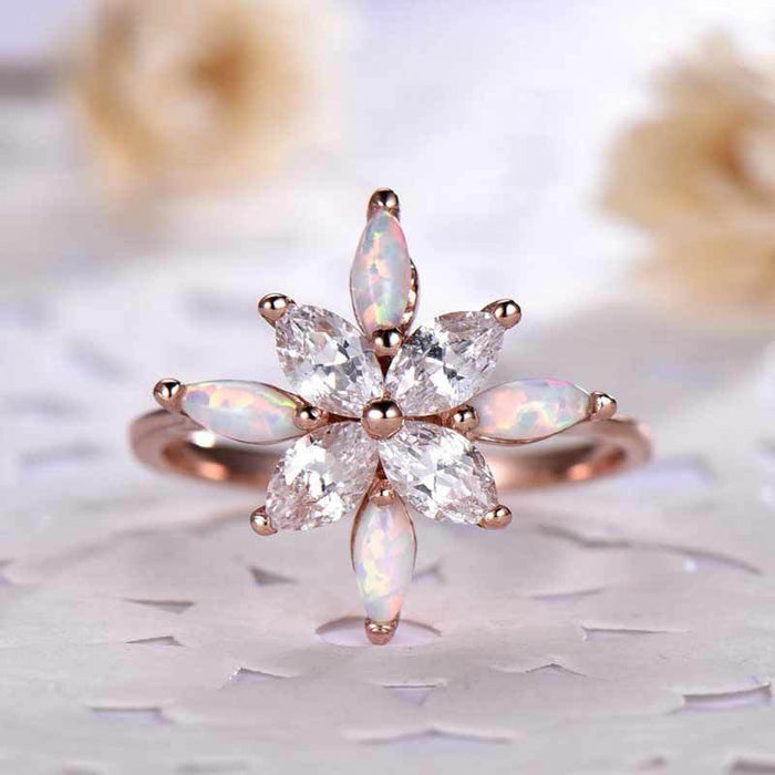 Gold-plated zircon hollow leaf ring