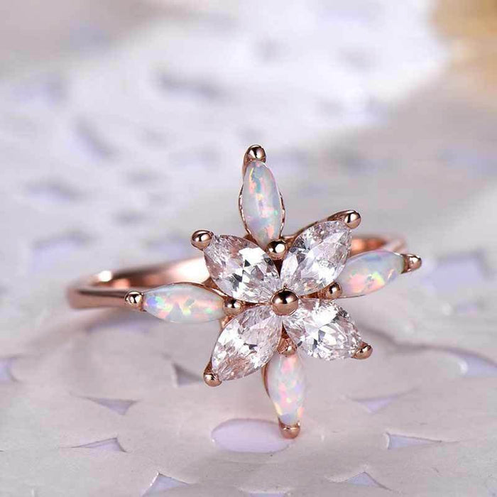 Gold-plated zircon hollow leaf ring