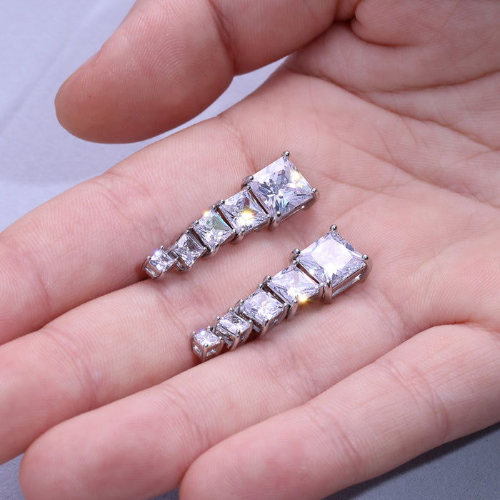 Classic four-claw AAA square diamond zircon earrings real gold color preservation