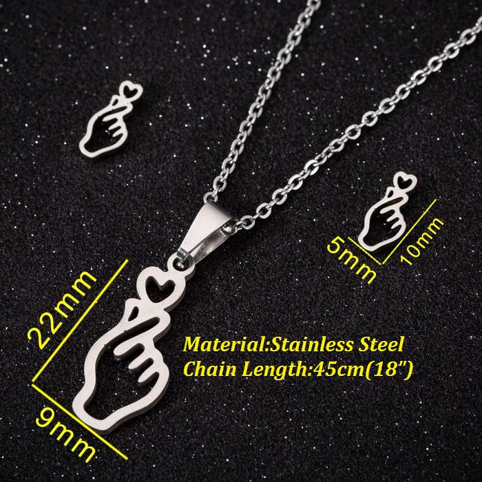 Hand-pinched heart earrings and necklace three-piece set, fashionable heart gesture stainless steel jewelry spot wholesale