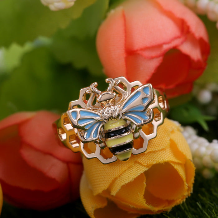 Anillo de circonita hueca con forma de abeja en forma de panal creativo