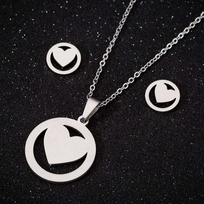 Round necklace set, stainless steel heart necklace earrings three-piece jewelry set wholesale