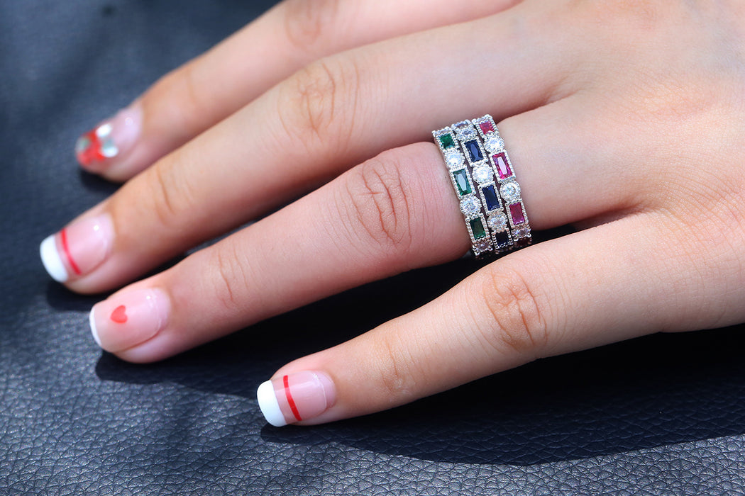 Anillo de circonita de moda, joyería creativa para mujer.