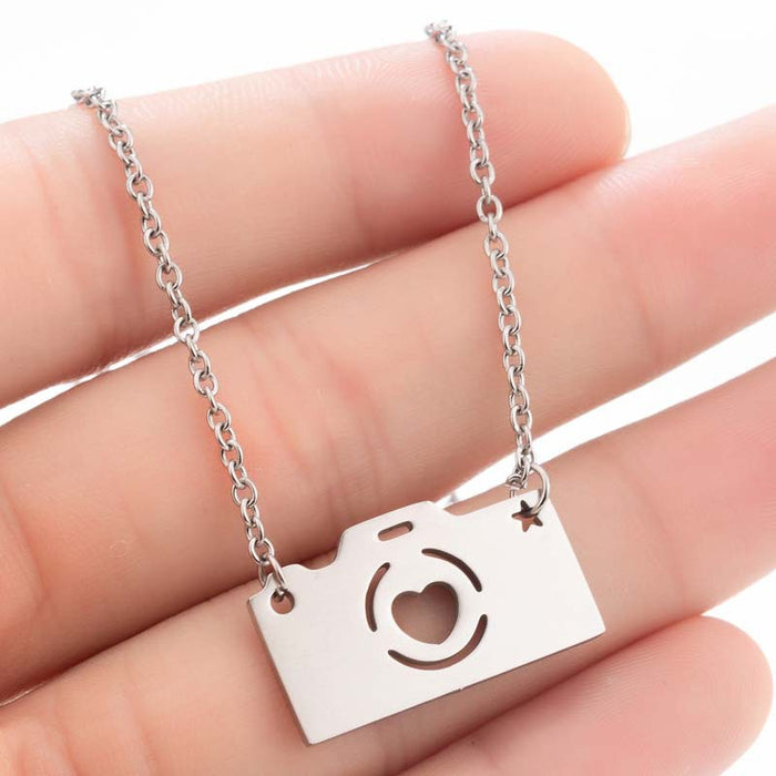 Geometric hollow heart-shaped pendant necklace, summer cross-border  for girls ins European and American camera clavicle chain