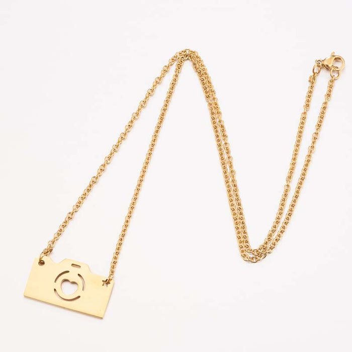 Geometric hollow heart-shaped pendant necklace, summer cross-border  for girls ins European and American camera clavicle chain