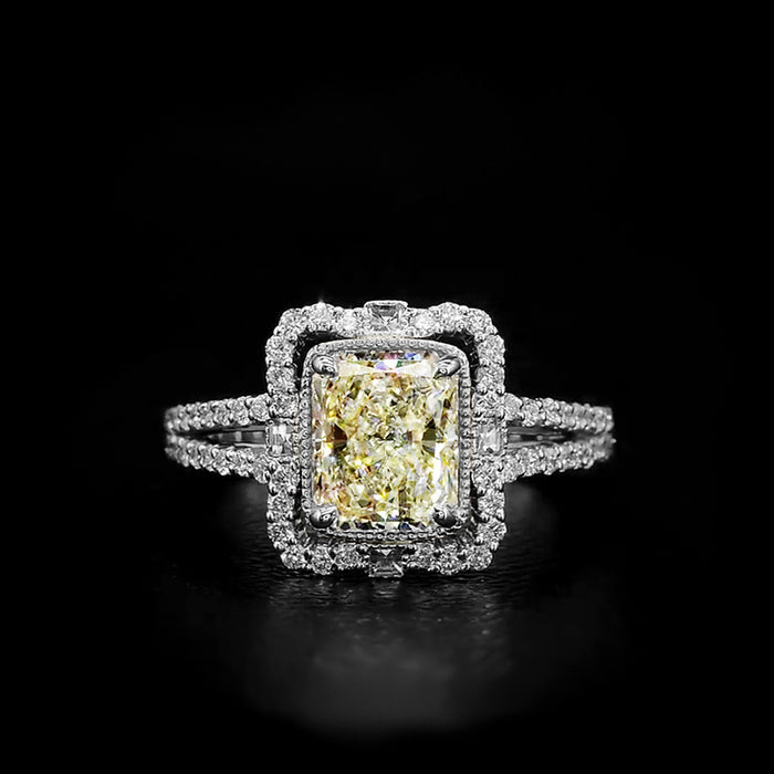 Classic Fashion Hollow Queen Zircon Diamond Ring