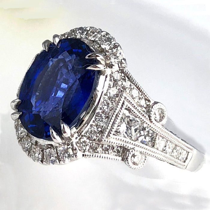 Vintage micro-hollow sapphire ring noble and luxurious hand jewelry