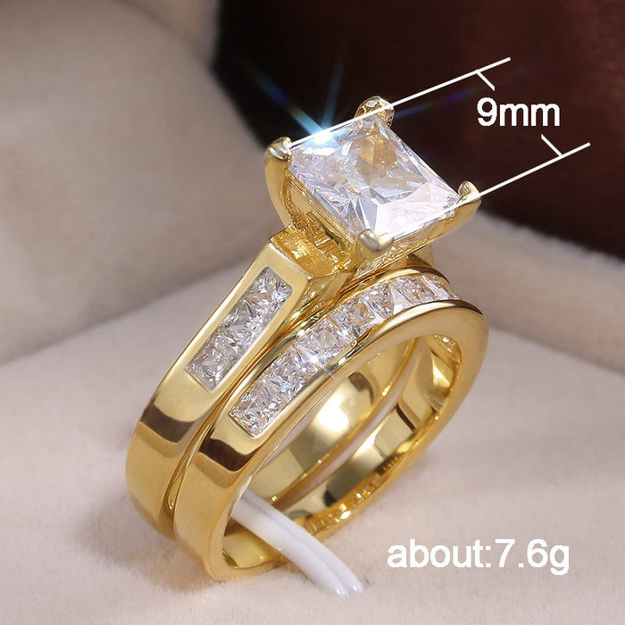 Anillos de pareja elegantes y de moda con incrustaciones de circonitas.