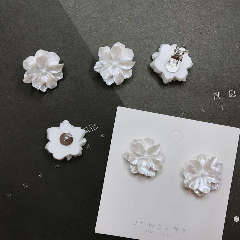 French white flower earrings S925 silver needle gentle temperament earrings - wallojewerly 