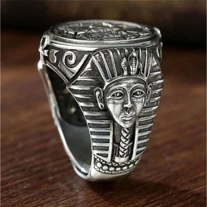 Egyptian totem vintage ring