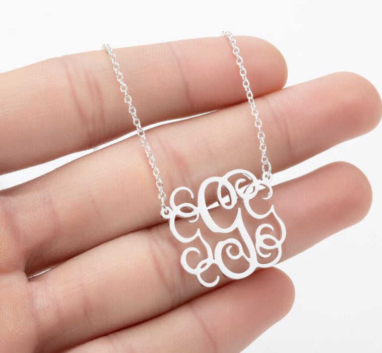 Retro 26 letter necklace, simple English letter clavicle chain stainless steel jewelry wholesale