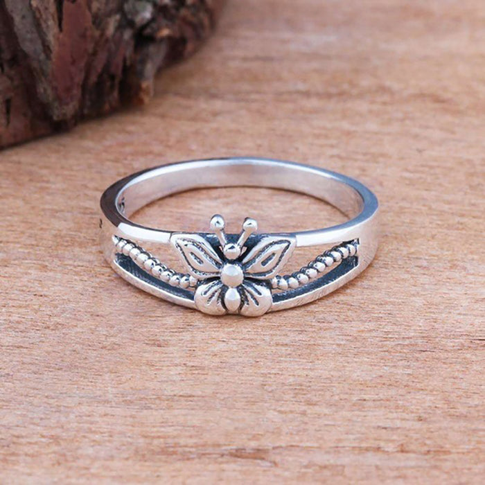 Exquisite simple antique silver plated butterfly ring