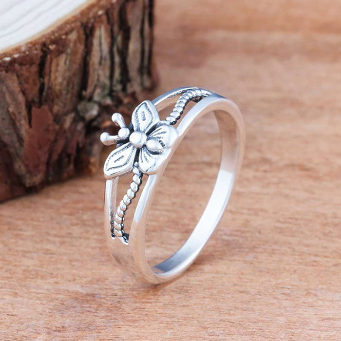 Exquisite simple antique silver plated butterfly ring