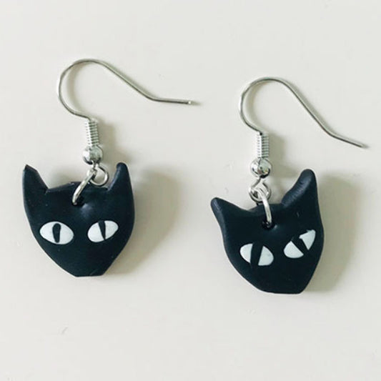 Pendientes de arcilla con forma de fantasma de Halloween: accesorios divertidos y únicos para estudiantes