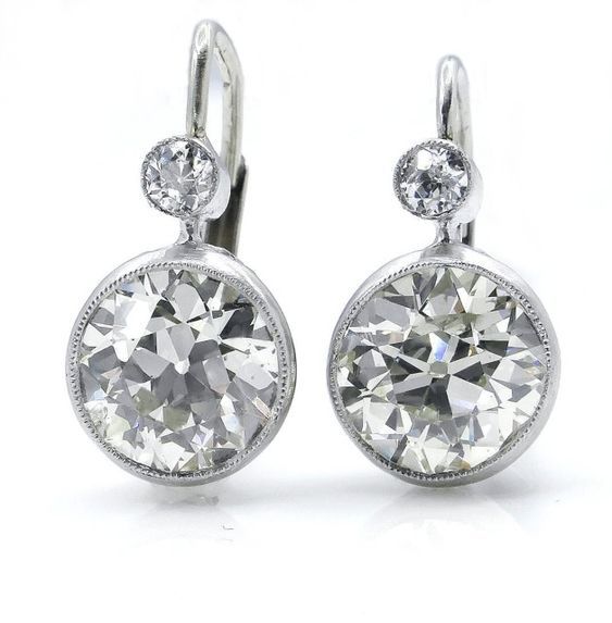 Atmospheric round zircon earrings