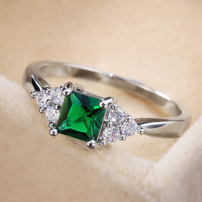 Emerald rings, engagement rings, hot selling jewelry, European and American creative rings