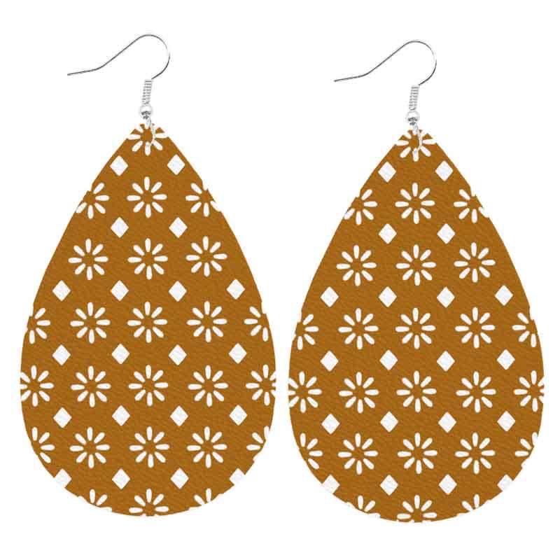 Simple Ethnic Waterdrop Leather Earrings with Bohemian Christmas Tree Design