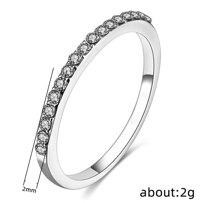 Anillo de circonita para mujer de estilo sencillo.