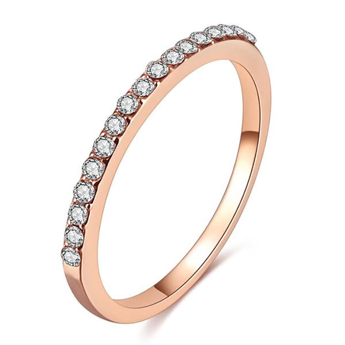 Anillo de circonita para mujer de estilo sencillo.