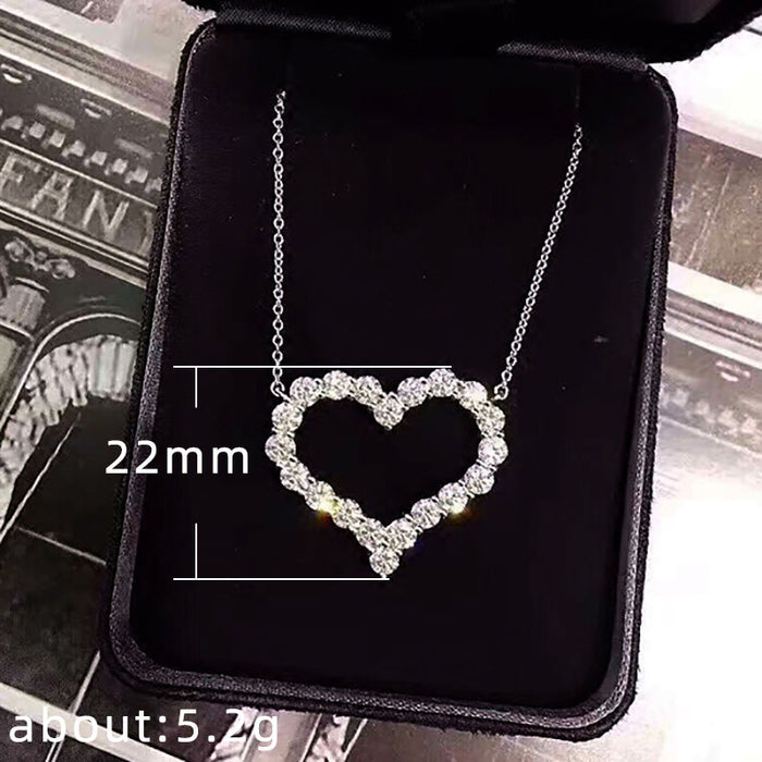 Collar de clavícula de compromiso para mujer con corazón de amor y circonitas