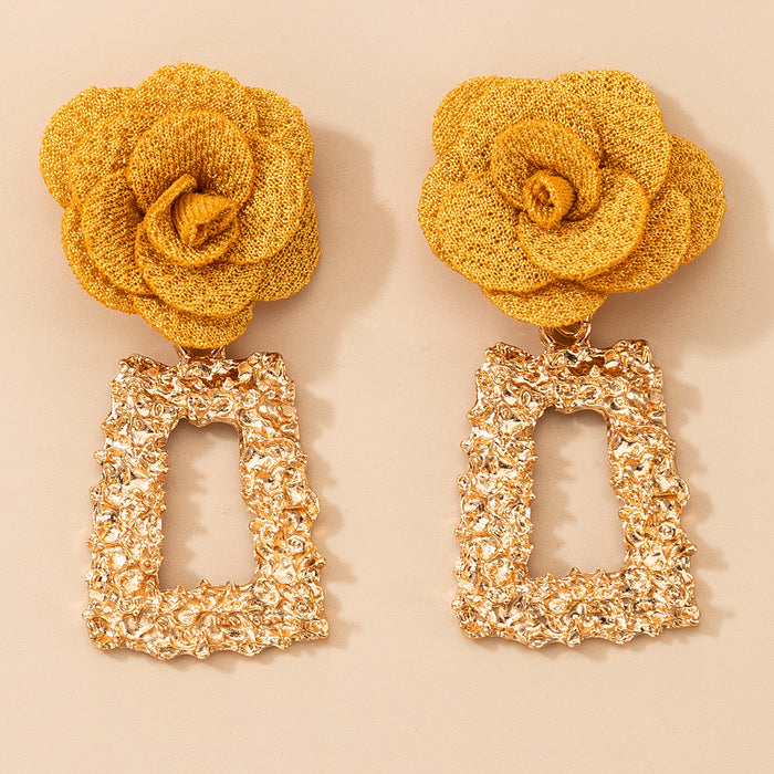 Elegantes pendientes de flores tridimensionales, pendientes cuadrados de flores en relieve