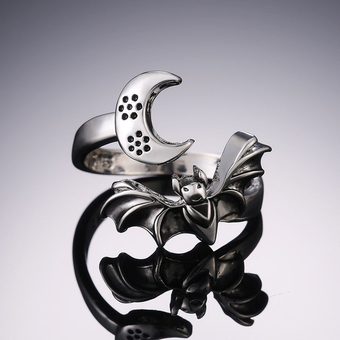 Exquisite vintage moonlit night bat ring for men and women