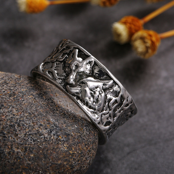 Retro wolf pattern alloy ring for men and women