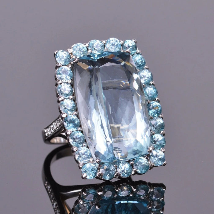 Anillo de boda europeo y americano con circonita azul cielo rectangular grande de moda para dama