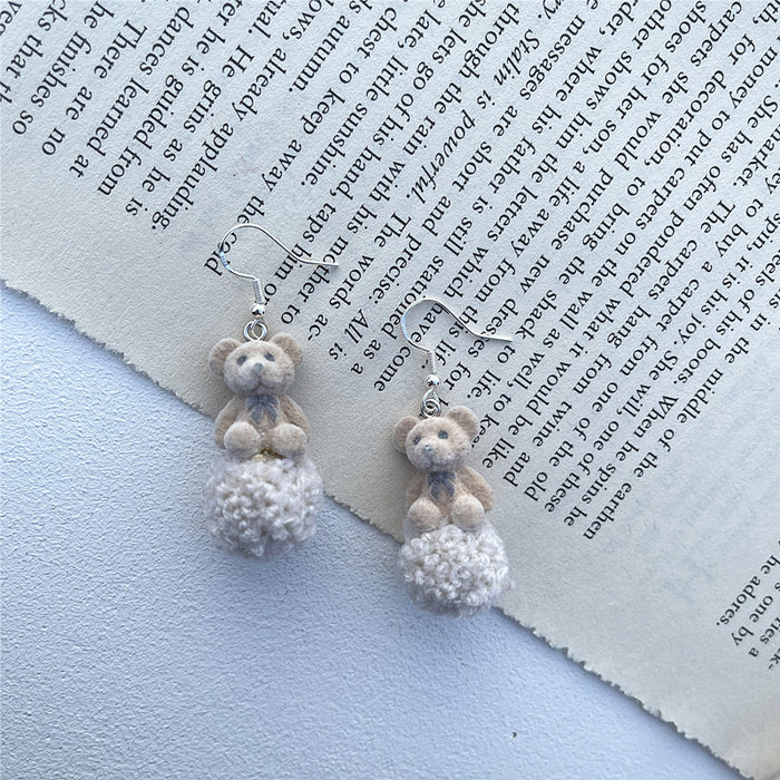 Pendientes de bola de pelo de osito de peluche flocado Otoño e invierno Pendientes de aguja de plata S925