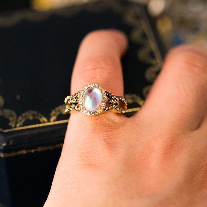 Anillo de mujer de aleación con líneas geométricas de piedra lunar