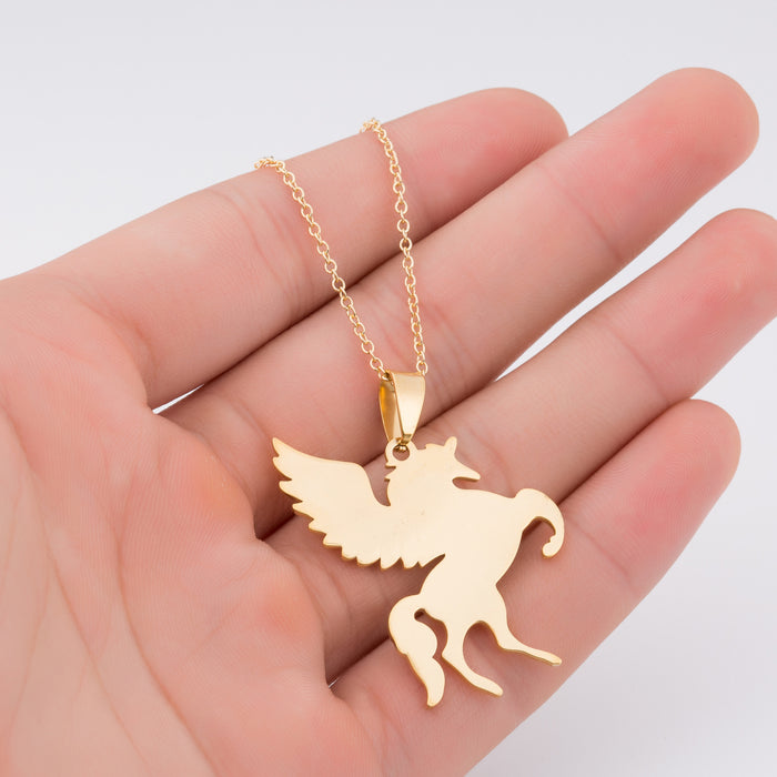 Flying horse necklace, European and American personalized animal pendant women's necklace cross-border direct supply wholesale