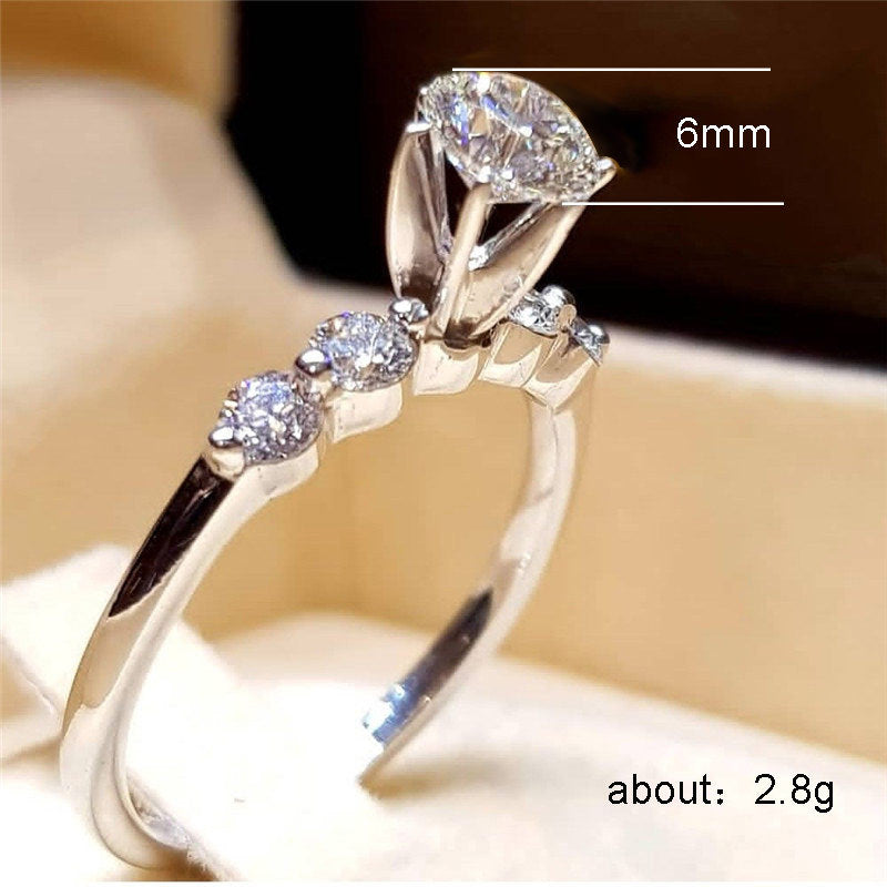 Anillo único con forma de flor