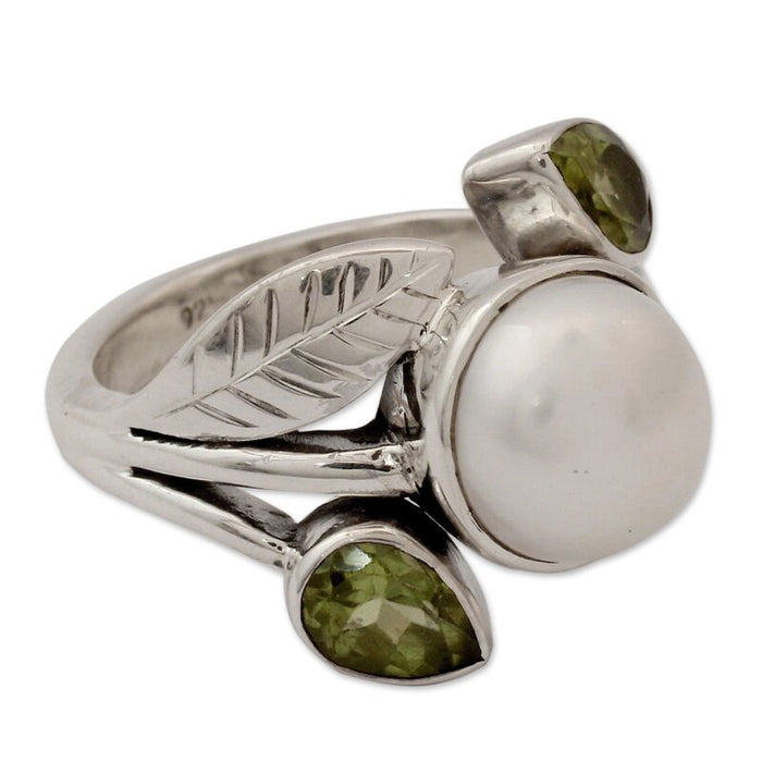 Women's leaf imitation pearl forest ring