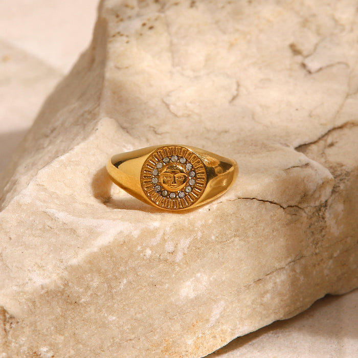 Elegant Gold Plated Diamond Inlaid Round Ring - Vintage Women's Statement Jewelry