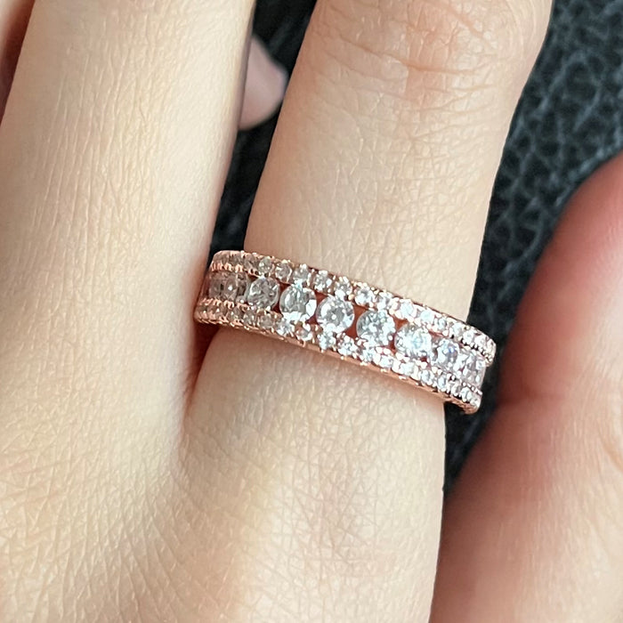 Anillo de boda clásico para mujer con circonita de tres capas