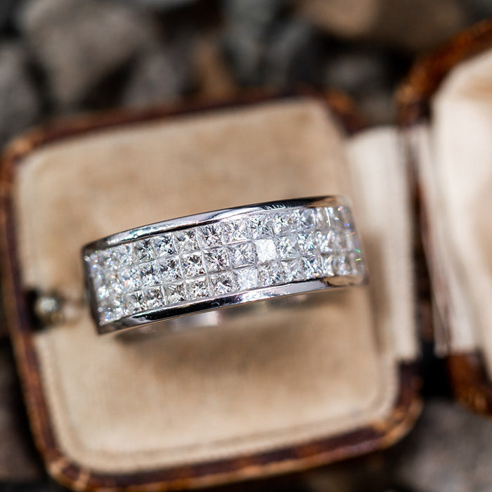 Zircon Qixi Festival inlaid with zircon simple ring female wedding style