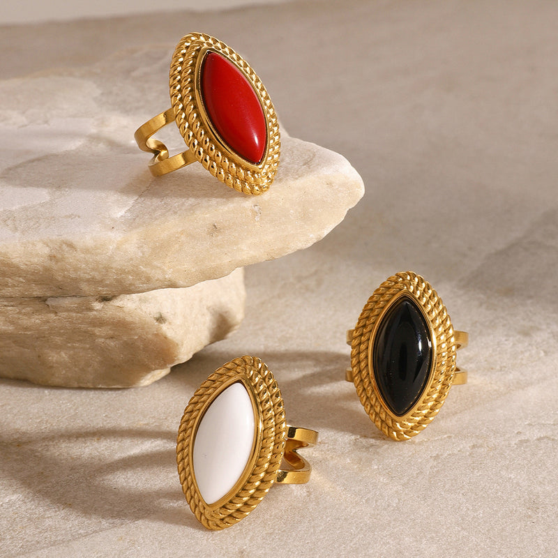 Anillo abierto de ónix negro de acero inoxidable chapado en oro de 18k