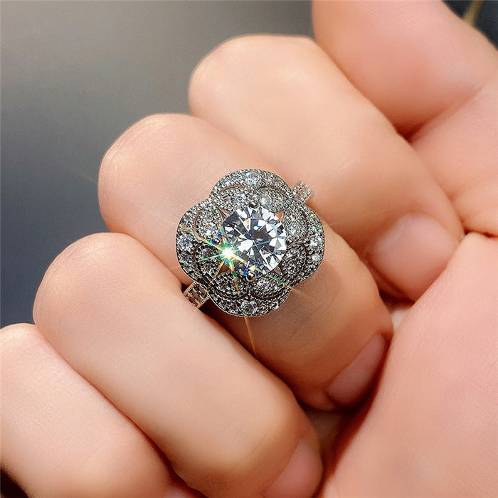 Vintage Flower Zircon Round Diamond Ring