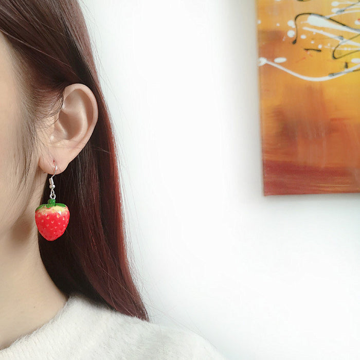 Strawberry resin earrings simple temperament small fresh girl heart earrings