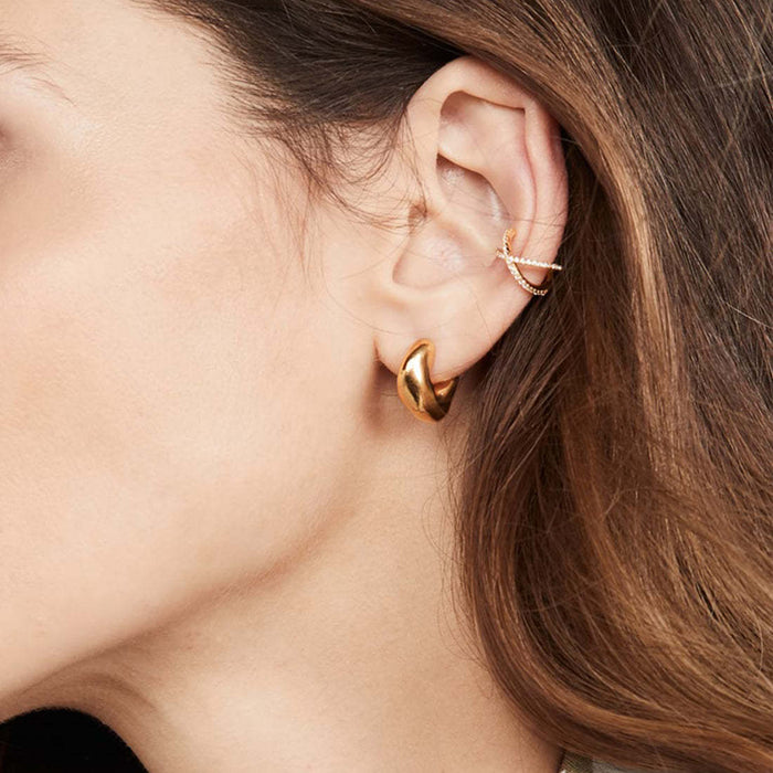 Pendientes minimalistas de acero inoxidable chapado en oro de 18 quilates con textura de perla en forma de corazón: joyas de diseño exclusivo para mujeres