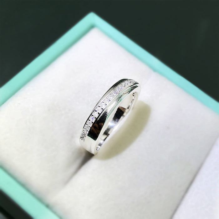 Simple and fashionable diamond ring for men, creative wedding ring for men and women