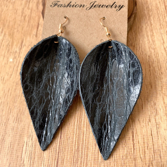 Vintage Leaf Earrings with Simple and Elegant Leather Design