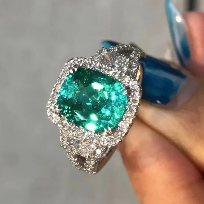 Women's double claw inlaid sparkling teardrop ring