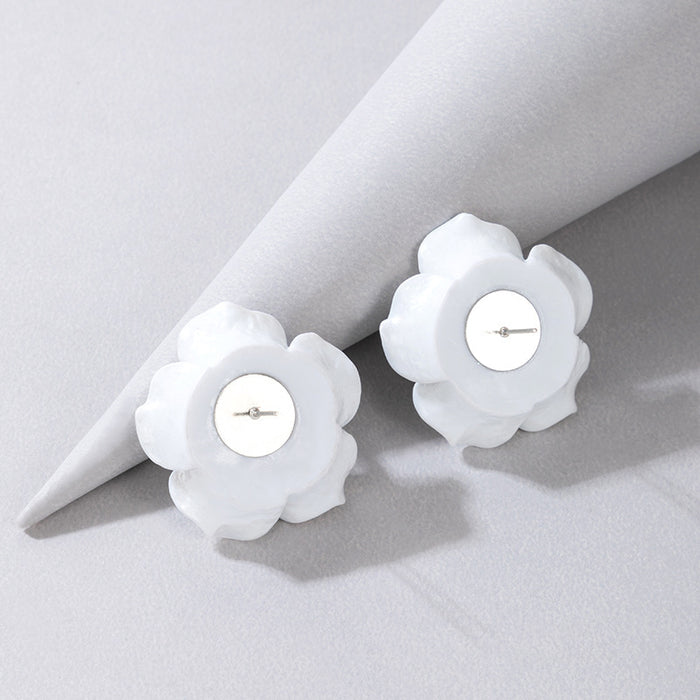 Gradient white camellia ear needle three-dimensional exaggerated flower earrings