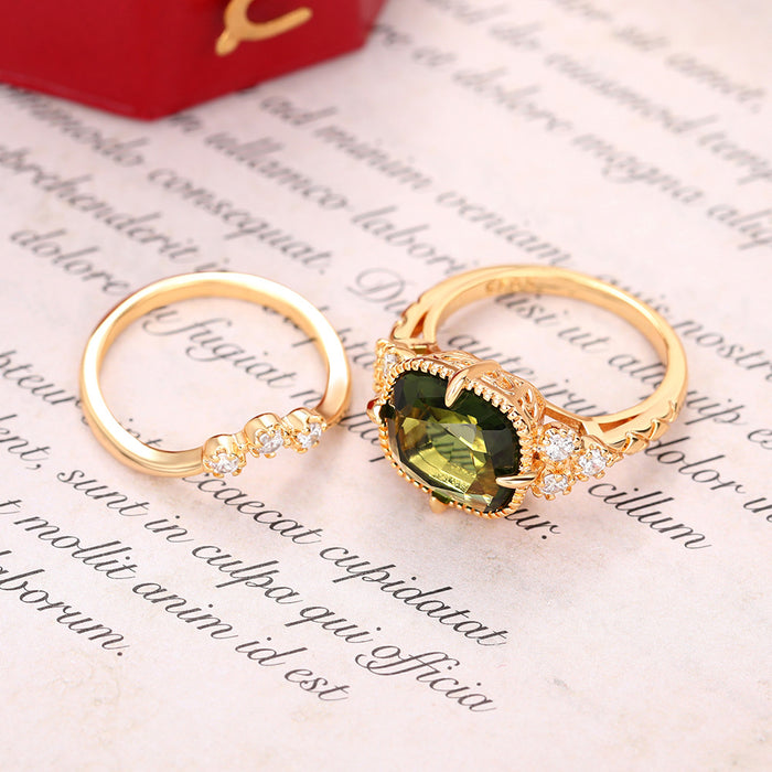 Dark green couple engagement ring fashionable evening accessories