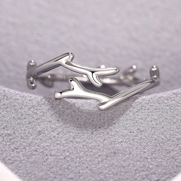 Simple tree branch single ring for women