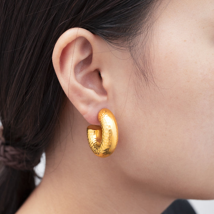 Pendientes redondos huecos de acero inoxidable chapados en oro de 18 quilates, pendientes sencillos para mujer